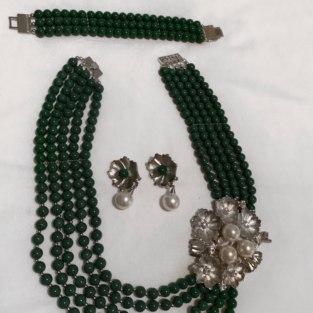 Handmade necklace set